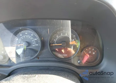 2016 Jeep Compass Sport z USA, uszkodzony, nr VIN 1C4NJCBA5GD666509